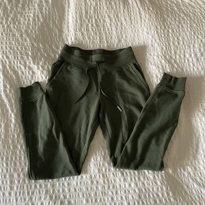 Lululemon Scuba Joggers